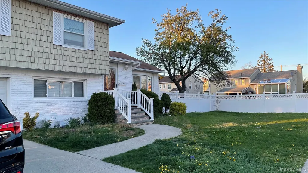 128 Cedar Street Freeport NY 11520