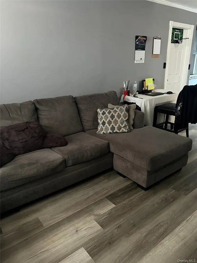 128 Cedar Street Freeport NY 11520