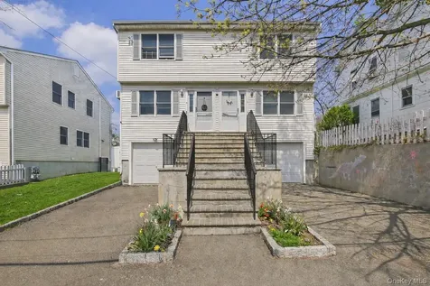21 W Division Street Greenwich CT 06830