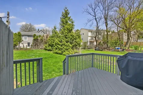 21 W Division Street Greenwich CT 06830