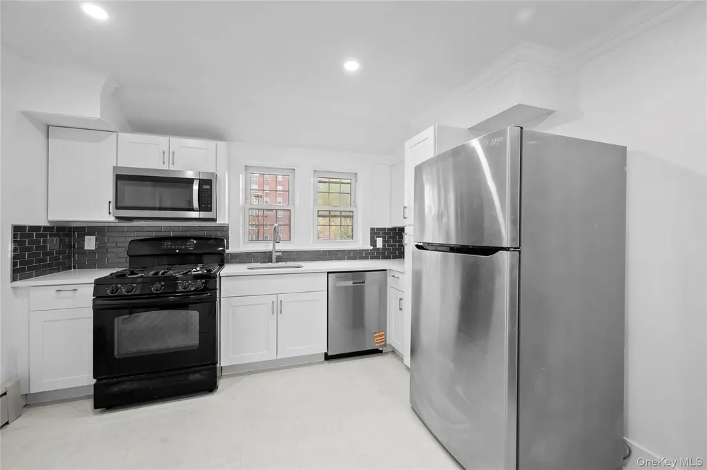 20 Overhill Place Yonkers NY 10704