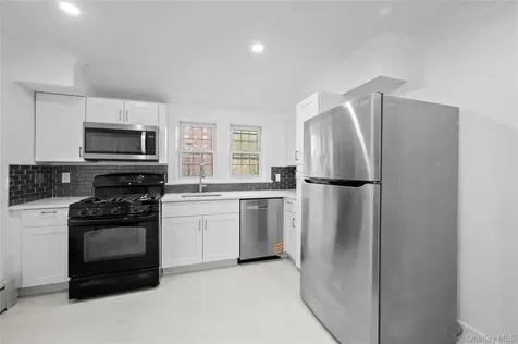 20 Overhill Place Yonkers NY 10704