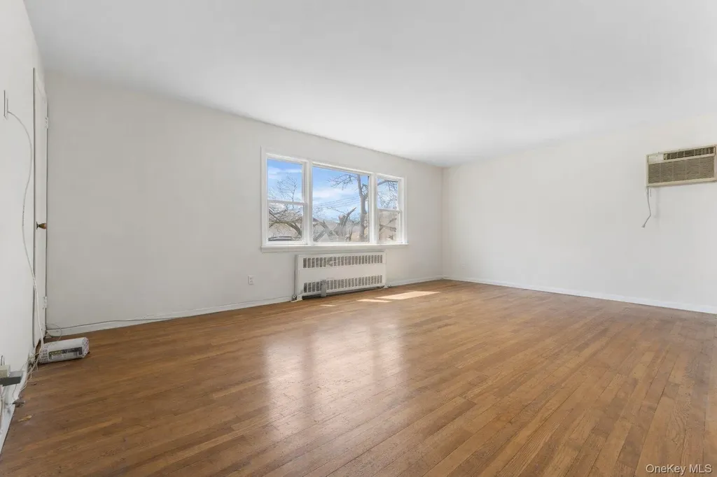 95-21 150th Road Ozone Park NY 11417