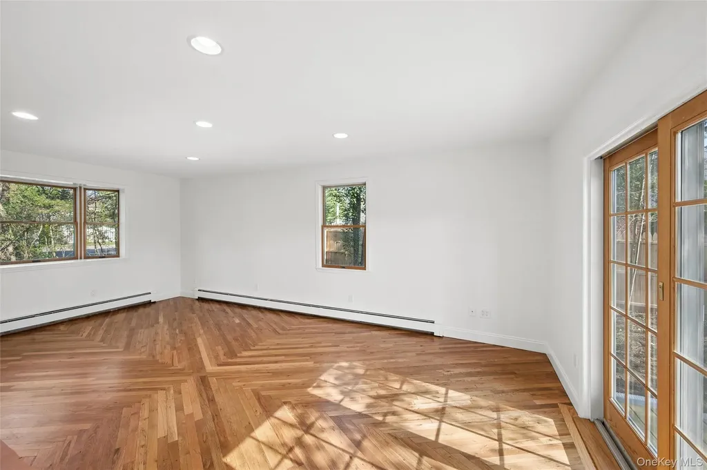 57 Juniper Avenue Smithtown NY 11787