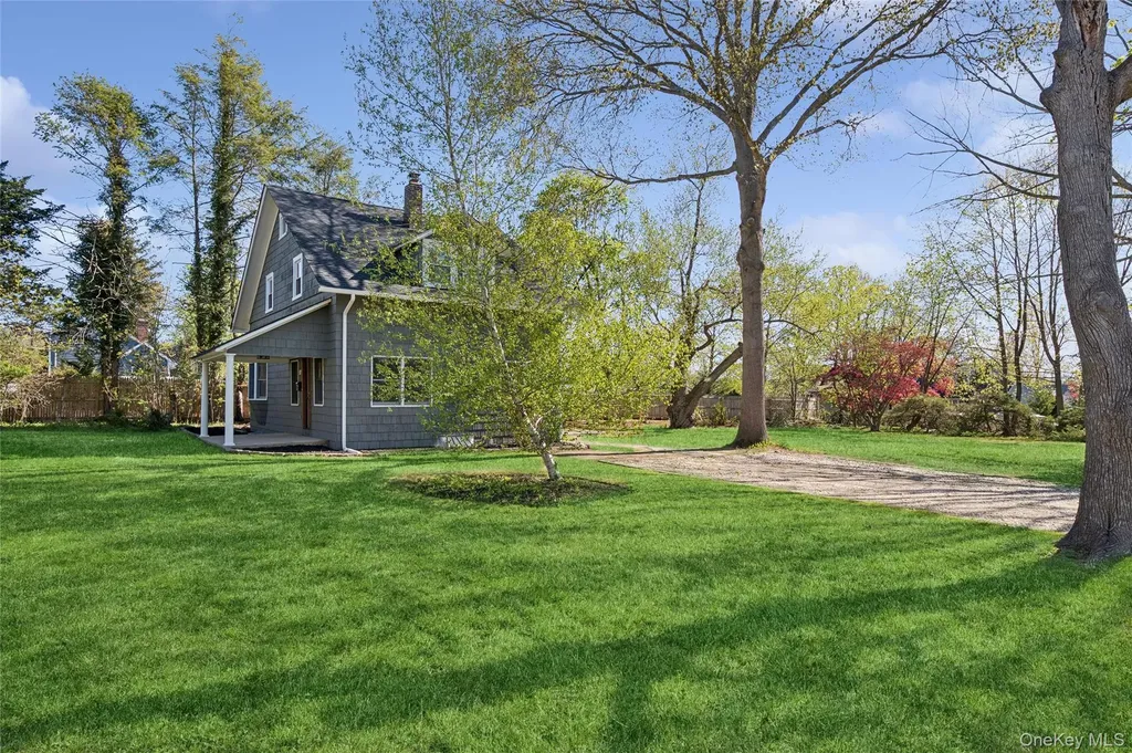 57 Juniper Avenue Smithtown NY 11787