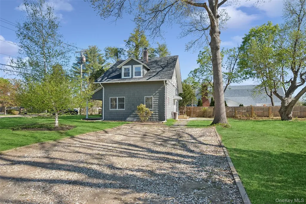 57 Juniper Avenue Smithtown NY 11787