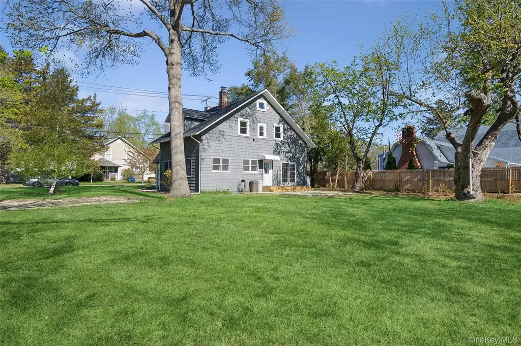 57 Juniper Avenue Smithtown NY 11787