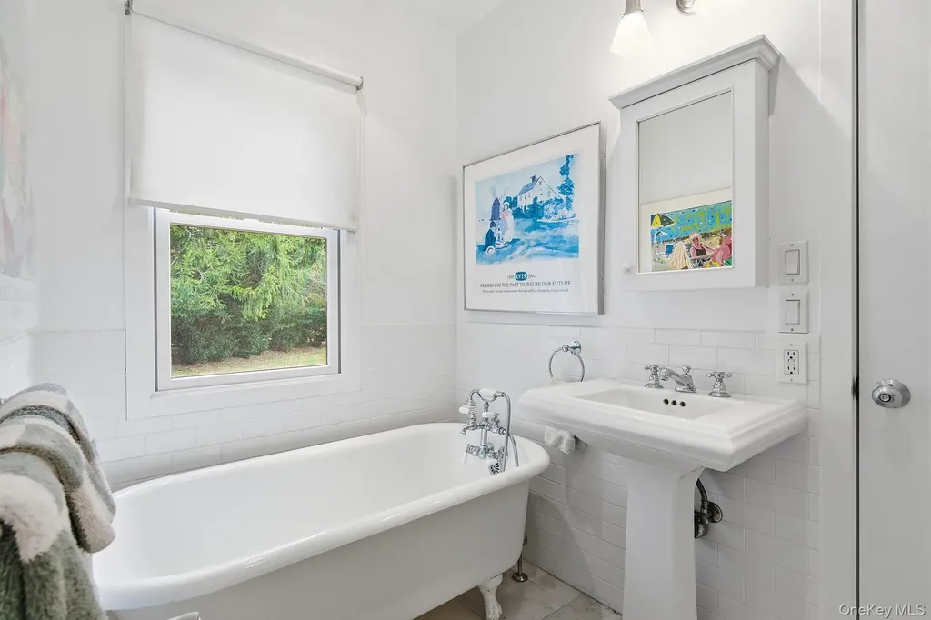 60 Skimhampton Road East Hampton NY 11937
