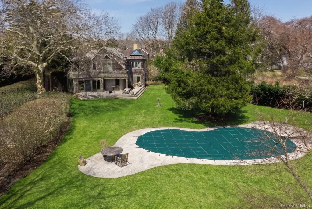 60 Skimhampton Road East Hampton NY 11937