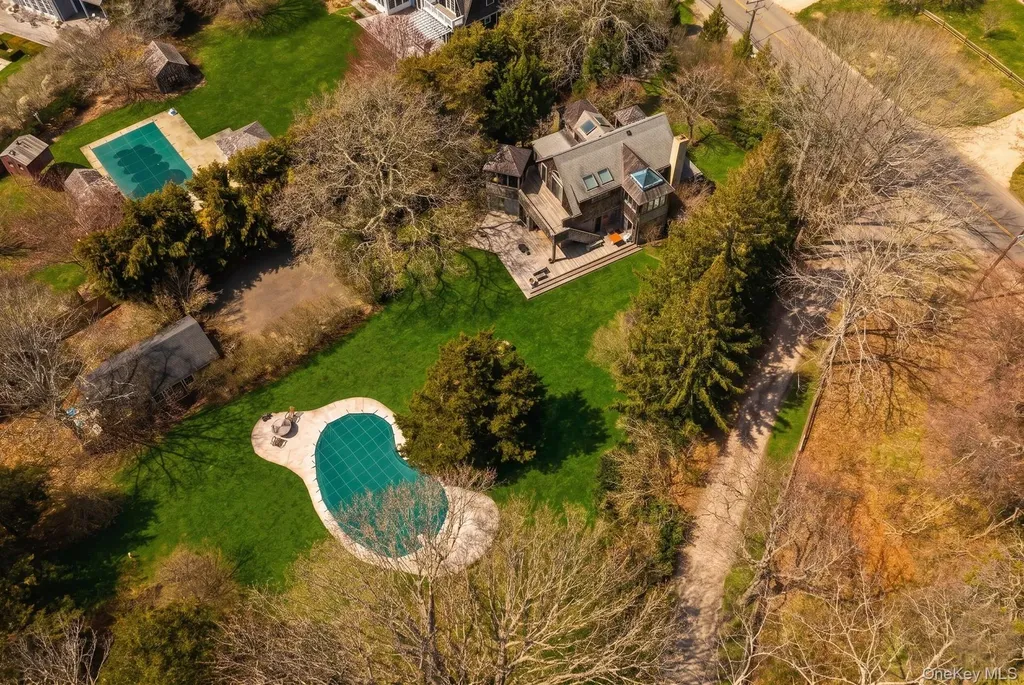 60 Skimhampton Road East Hampton NY 11937