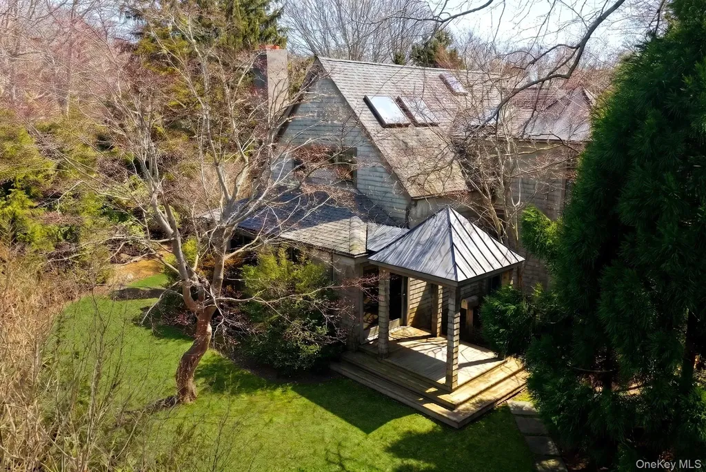 60 Skimhampton Road East Hampton NY 11937