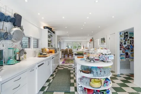 60 Skimhampton Road East Hampton NY 11937
