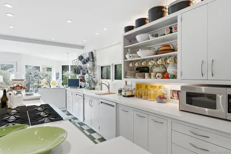 60 Skimhampton Road East Hampton NY 11937