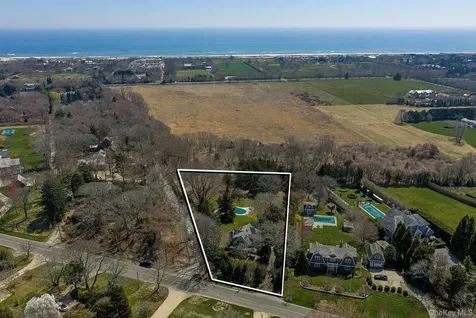 60 Skimhampton Road East Hampton NY 11937