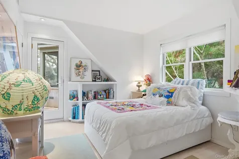60 Skimhampton Road East Hampton NY 11937