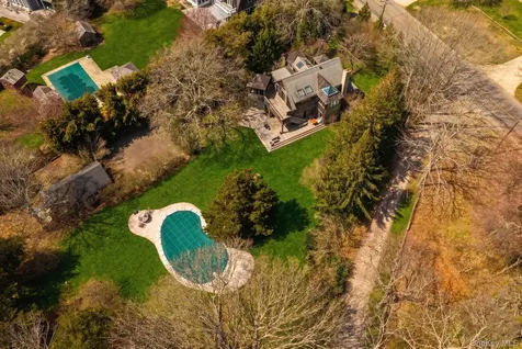 60 Skimhampton Road East Hampton NY 11937
