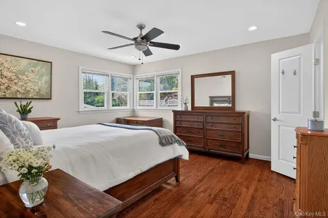 461 Stratton Road New Rochelle NY 10804