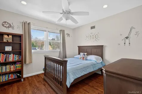 461 Stratton Road New Rochelle NY 10804