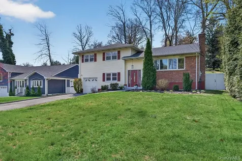 461 Stratton Road New Rochelle NY 10804