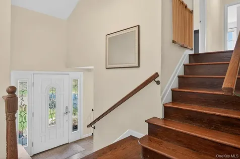 461 Stratton Road New Rochelle NY 10804