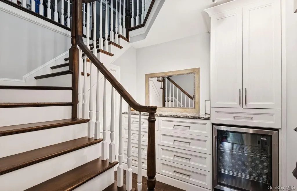 10 Colonial Drive Smithtown NY 11787
