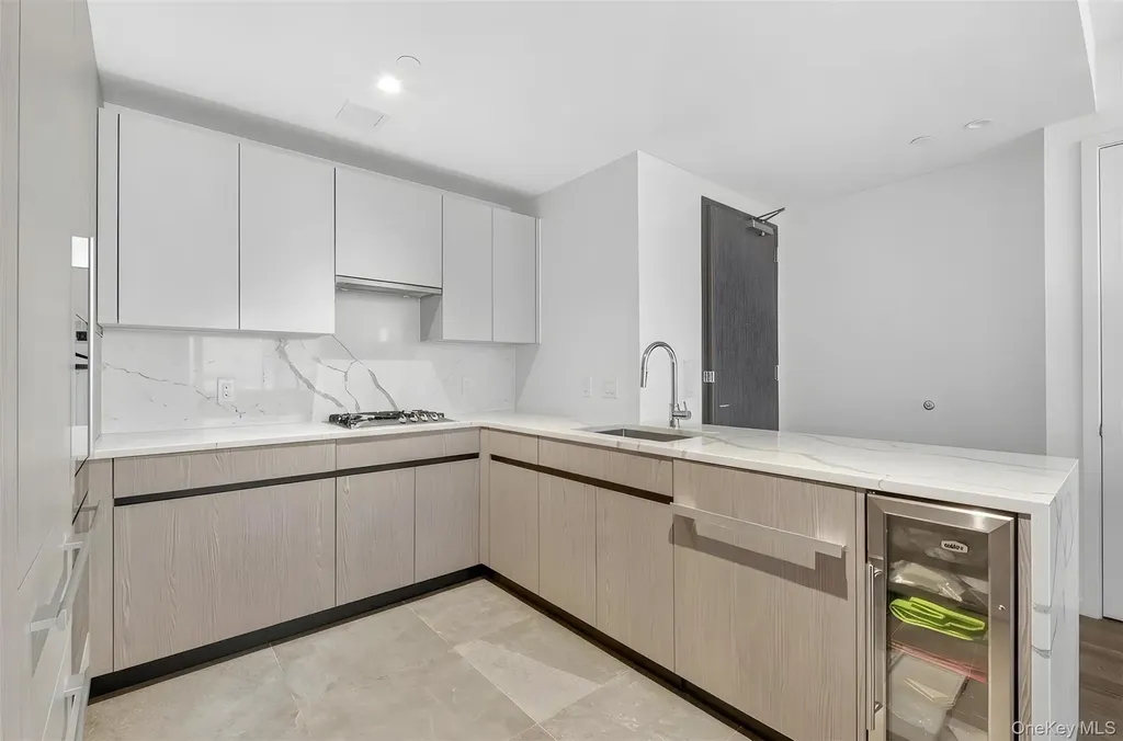 13336 37th Avenue Flushing NY 11354