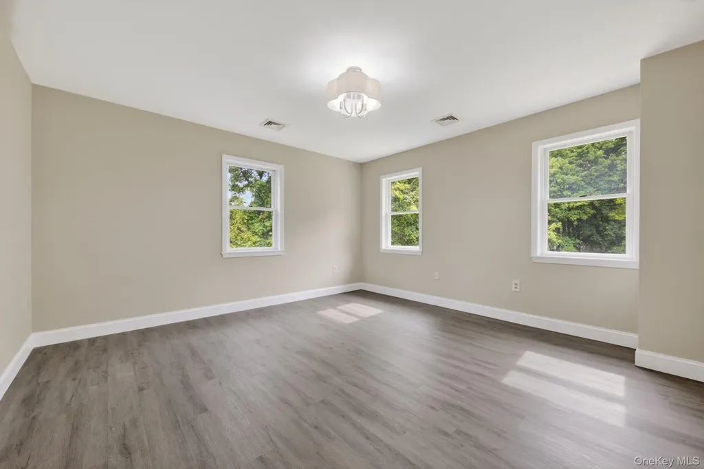 27 Cedar Drive Putnam Valley NY 10579