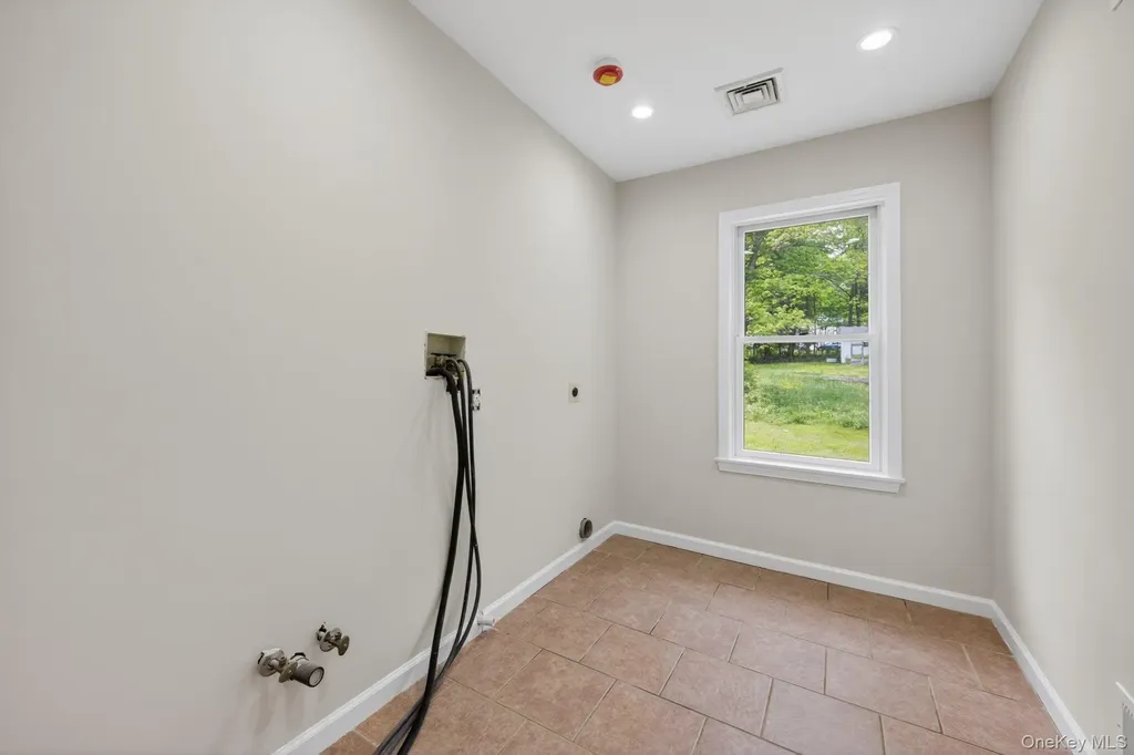 27 Cedar Drive Putnam Valley NY 10579