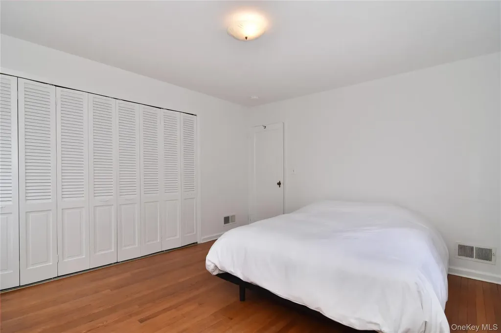 355 Upland Avenue Yonkers NY 10703
