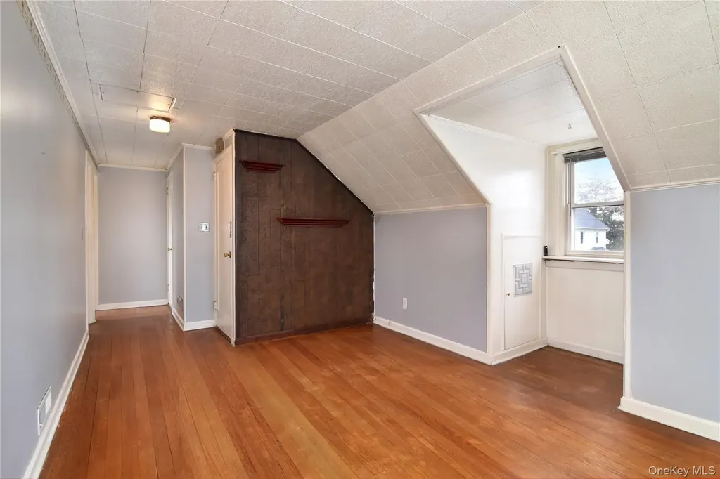 355 Upland Avenue Yonkers NY 10703