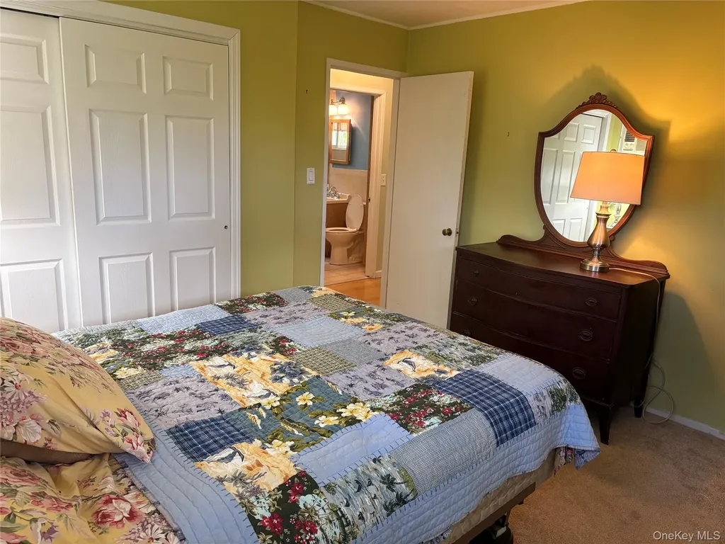 2 Dwarf Lane Wantagh NY 11793