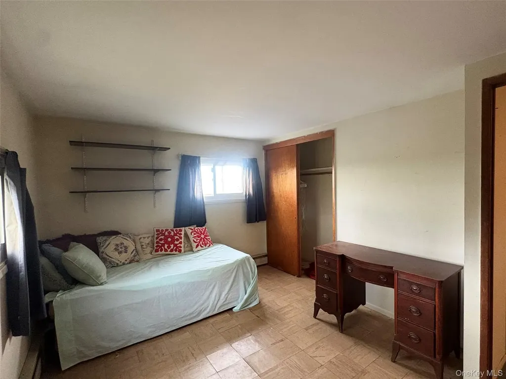 2 Dwarf Lane Wantagh NY 11793