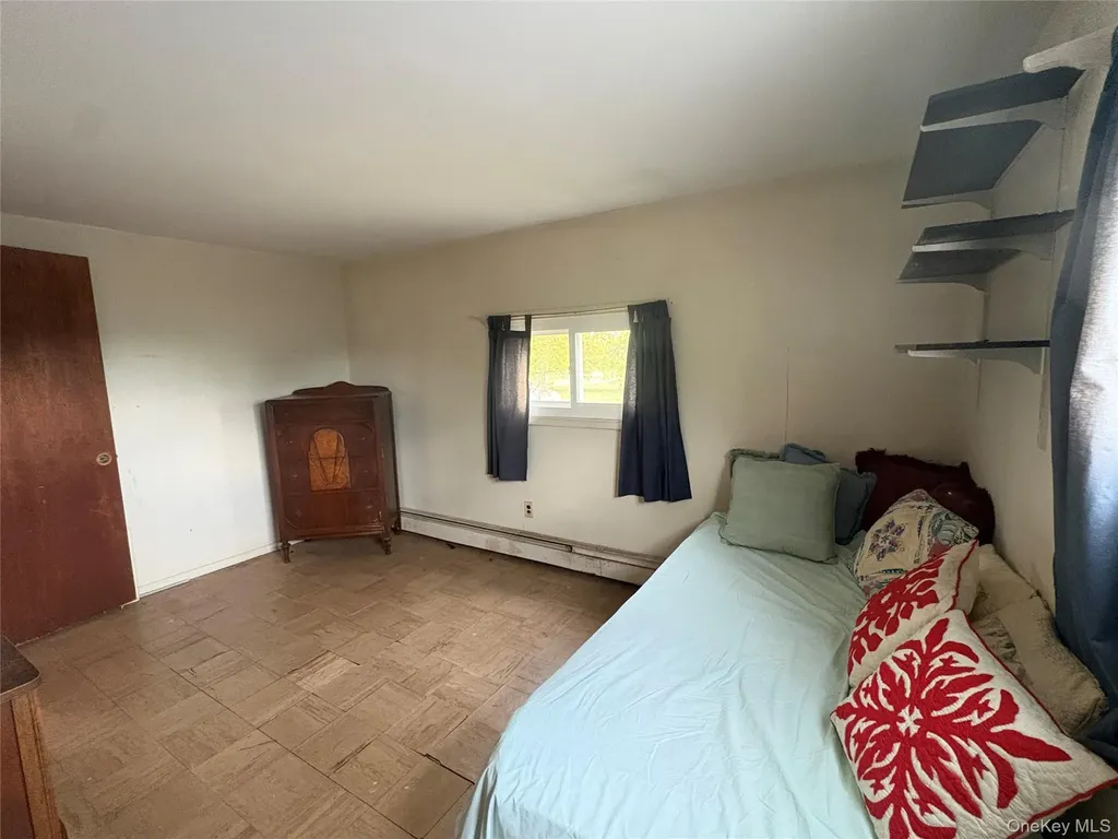 2 Dwarf Lane Wantagh NY 11793