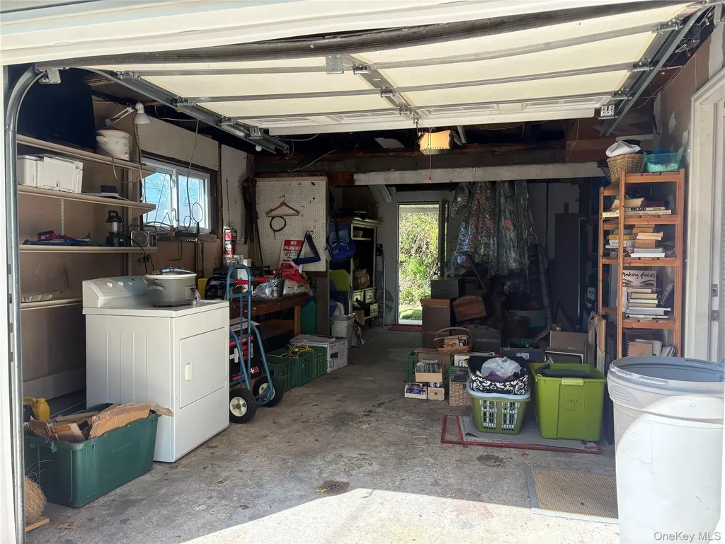 2 Dwarf Lane Wantagh NY 11793