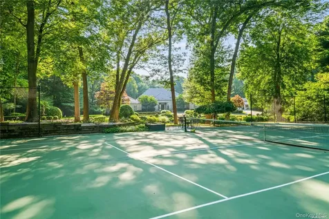 45 Wolver Hollow Road Upper Brookville NY 11545