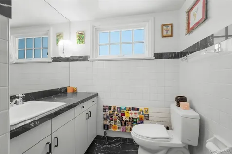 58 Burkewood Road Mount Vernon NY 10552