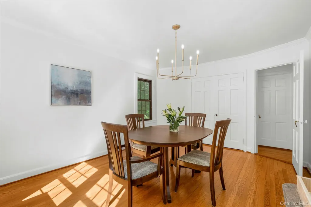 62 Myrtle Boulevard Larchmont NY 10538