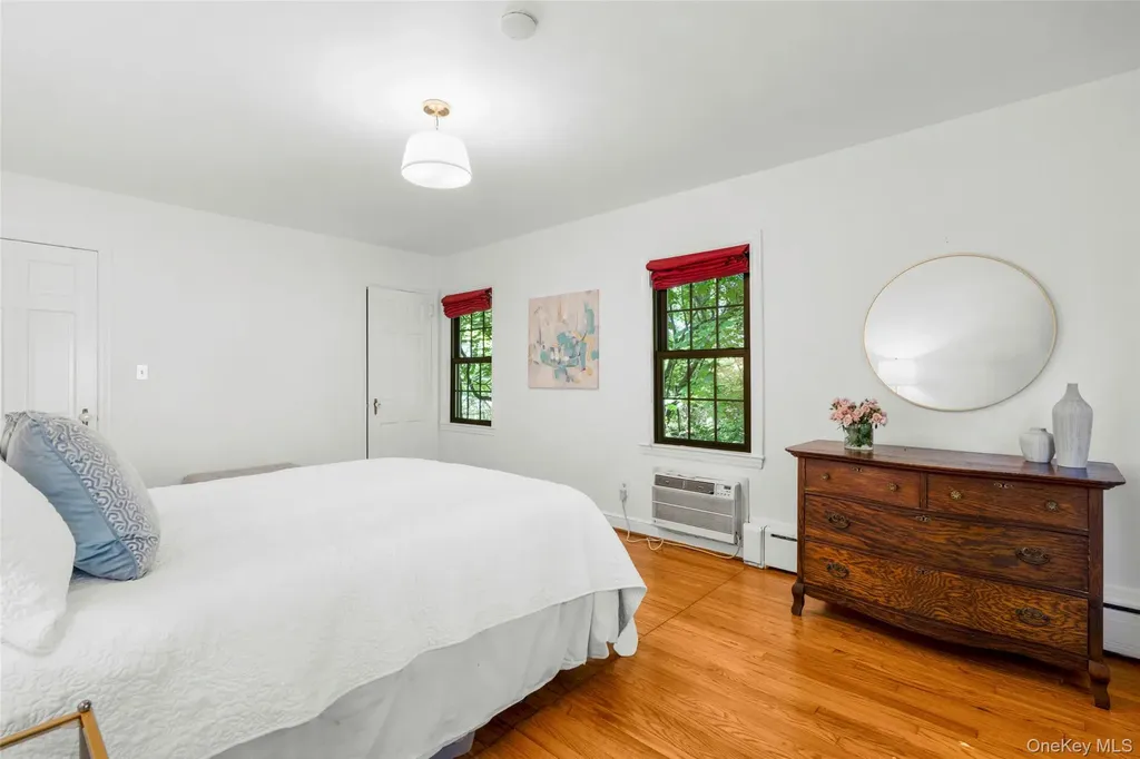 62 Myrtle Boulevard Larchmont NY 10538