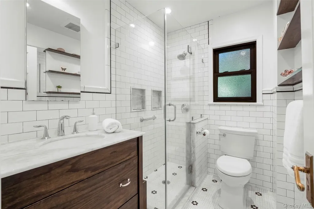 62 Myrtle Boulevard Larchmont NY 10538