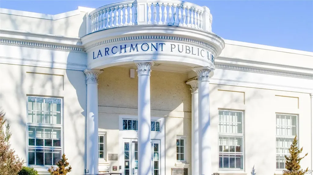 62 Myrtle Boulevard Larchmont NY 10538