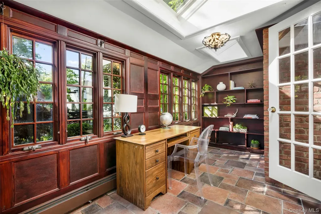 62 Myrtle Boulevard Larchmont NY 10538