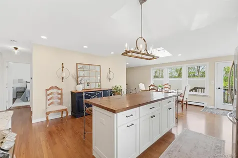 2828 Kent Lane Yorktown Heights NY 10598