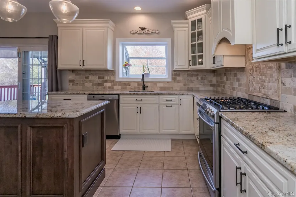 6 Cara Court Goshen NY 10924