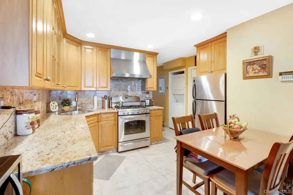 1208 64th Street Brooklyn NY 11219
