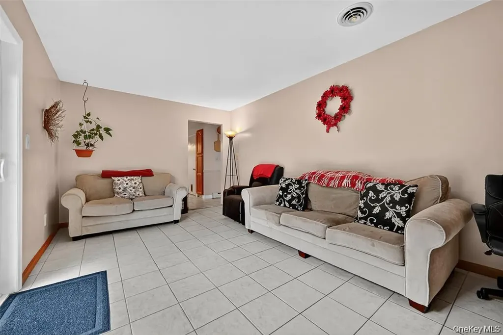 334 Greeves Road New Hampton NY 10958