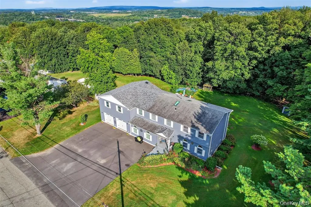 334 Greeves Road New Hampton NY 10958