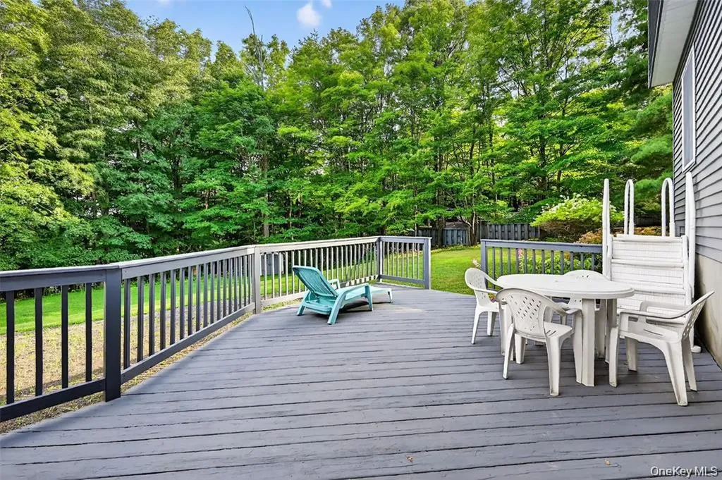 334 Greeves Road New Hampton NY 10958