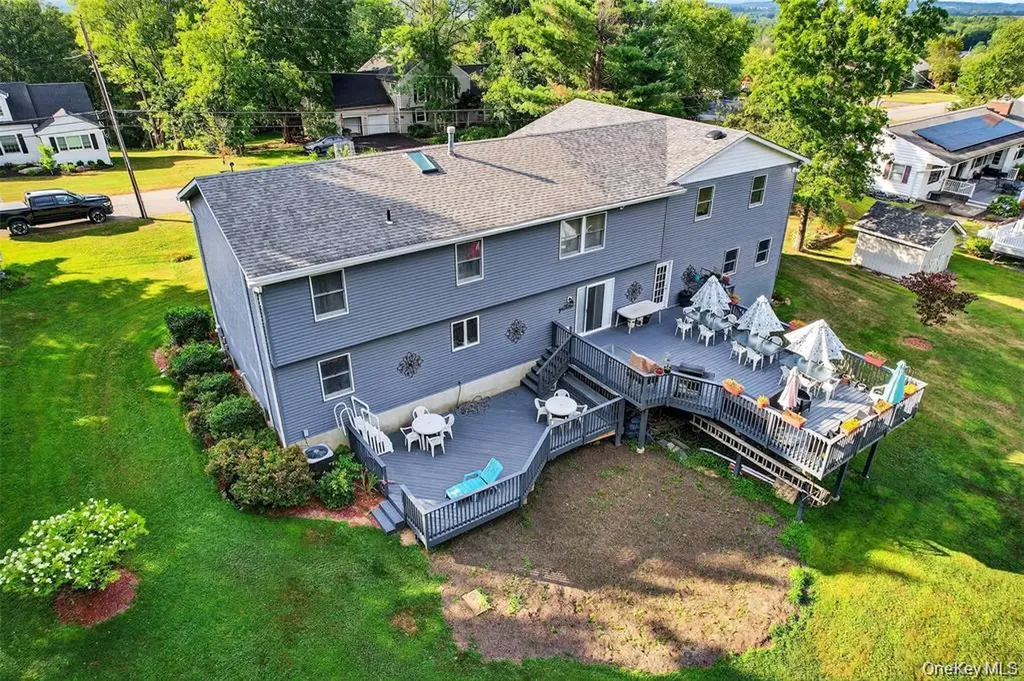 334 Greeves Road New Hampton NY 10958
