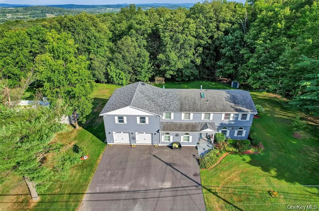 334 Greeves Road New Hampton NY 10958