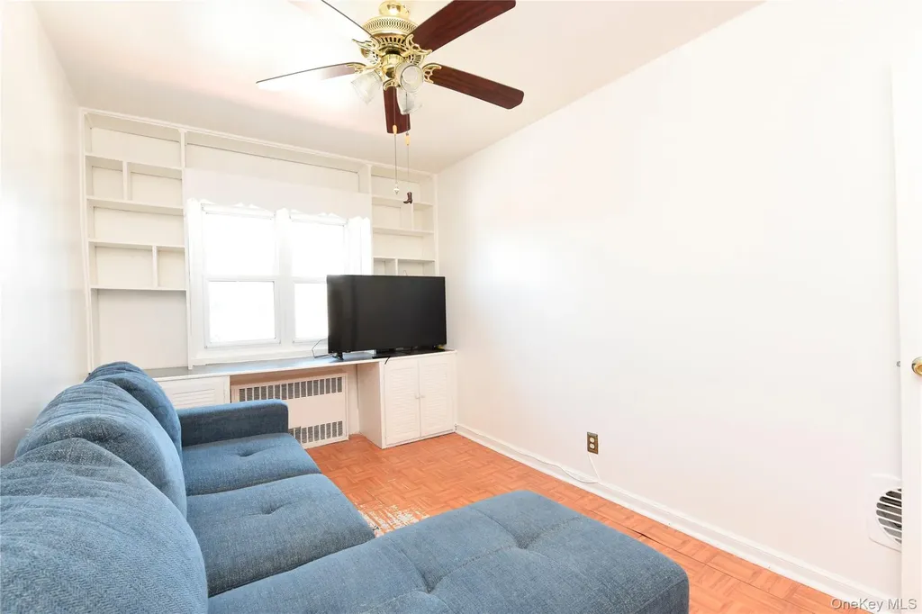 10107 Avenue L Brooklyn NY 11236